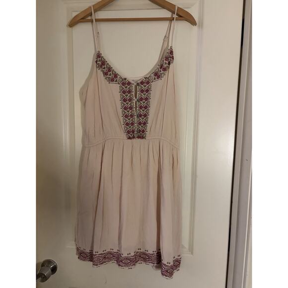 Earthbound Trading Co Dresses & Skirts - Earthbound Trading Co Boho Embroidered Mini Dress Women’s L Pink Festival Peasan
